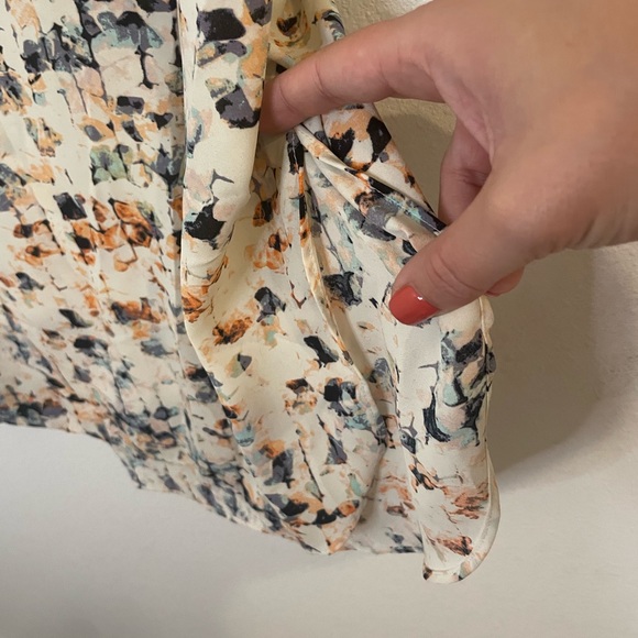 Women’s Liz Lange for Target Blush Short Sleeve Maternity Blouse Size XS - Picture 4 of 6